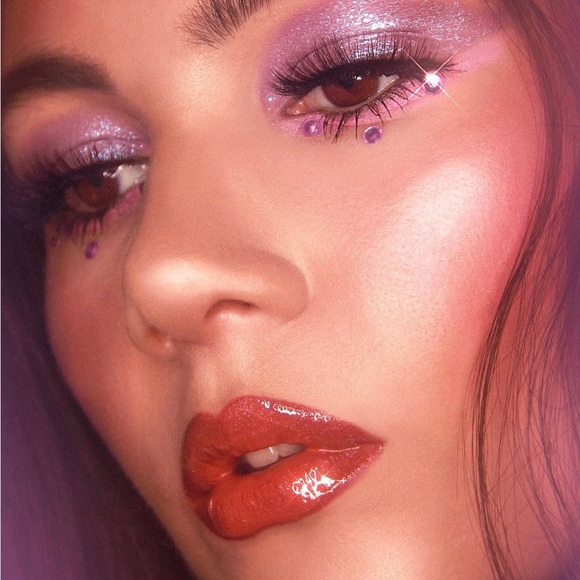 DRAGUN BEAUTY DragunGlass Gloss UNBOTHERED *DISCONTINUED* - Picture 4 of 11